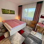 Waldschenke Am Worthersee Guest house Velden am Woerthersee