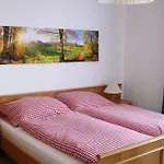 Waldschenke Am Worthersee Guest house