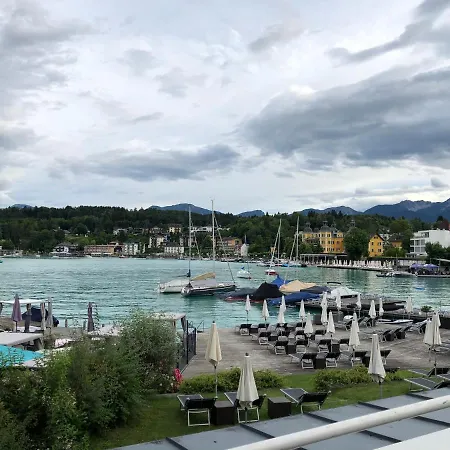 Πανσιόν Waldschenke Am Woerthersee 3*