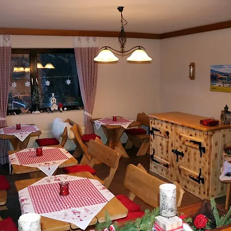 Waldschenke Am Wörthersee Gasthof