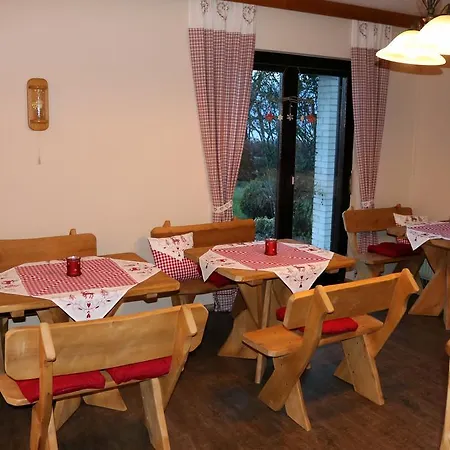 Πανσιόν Waldschenke Am Woerthersee 3*