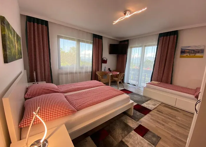 Pensión Waldschenke Am Woerthersee 3*