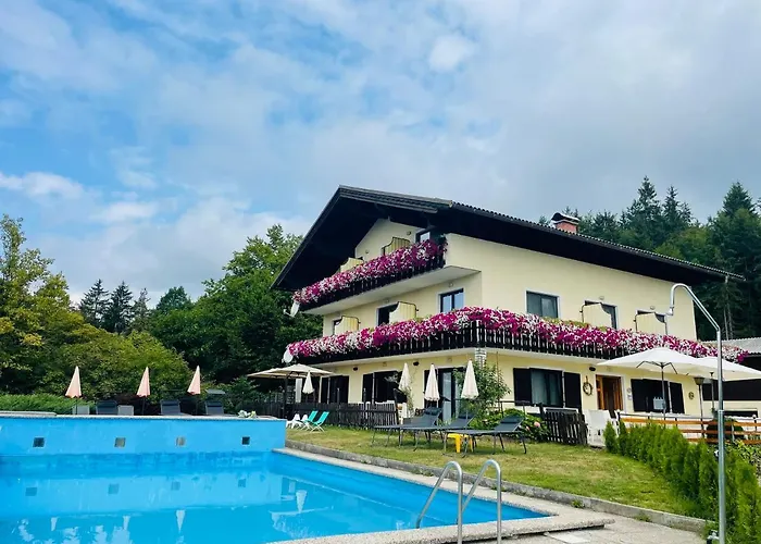 בית הארחה Waldschenke Am Woerthersee וולדן אם וורתרסי